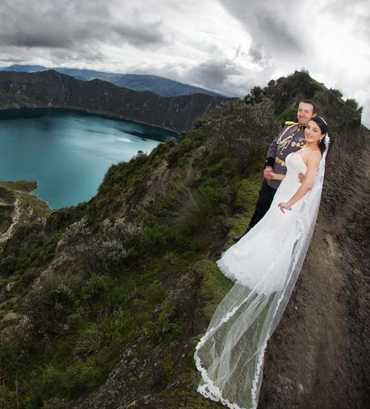 Jay Vandermeer Photography fotografo de bodas Guayaquil Quito Quilotoa crater Ecuador wedding photography - Cristina & David 